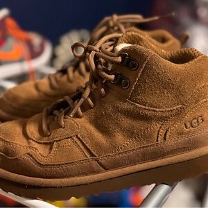 UGG Kids Chestnut Lace-Up Boots size 3 Boys / Girls